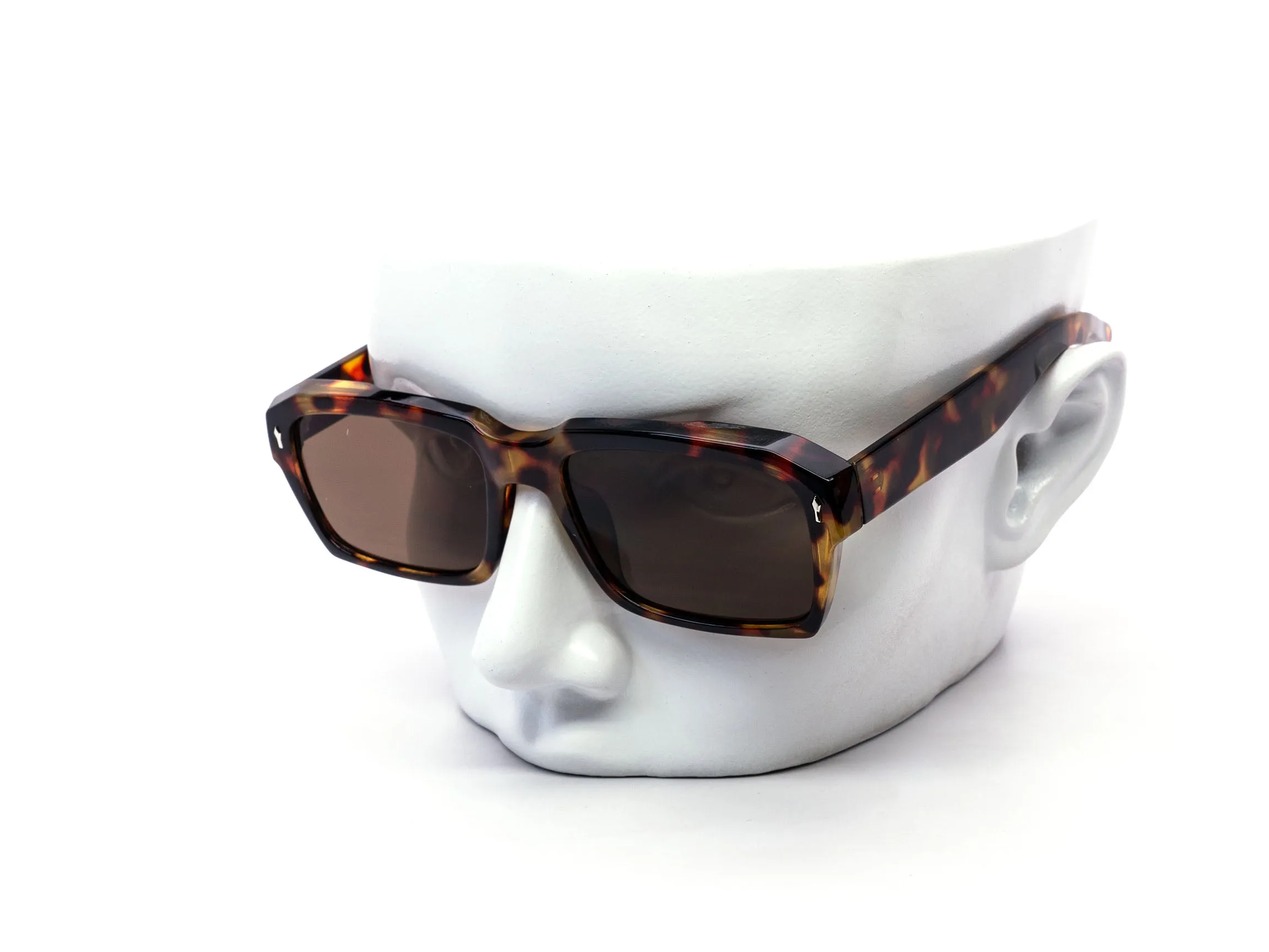 12 Pack: Iconic Square Shades with Metal Arrow Accents Wholesale Sunglasses