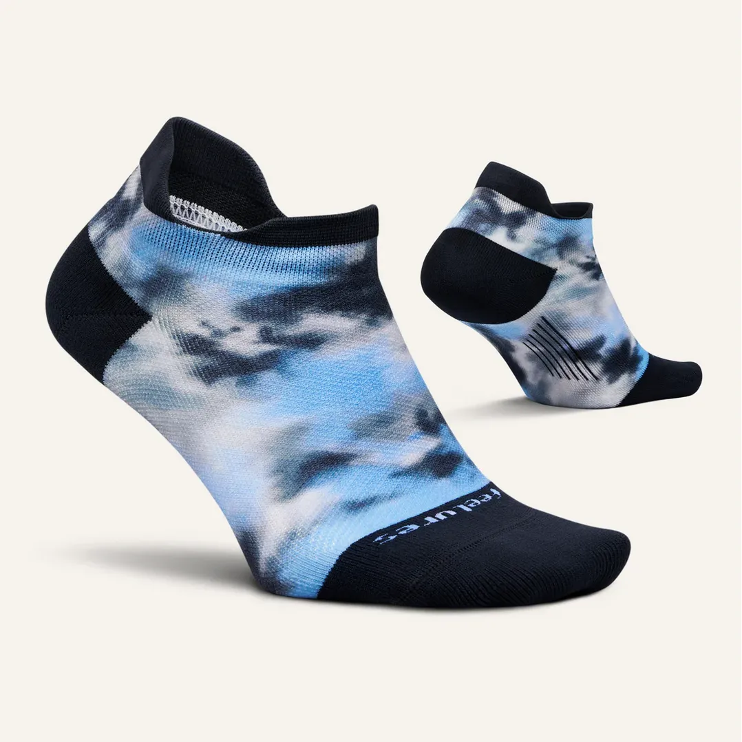 Feetures Elite Light Cushion No Show Tab Socks