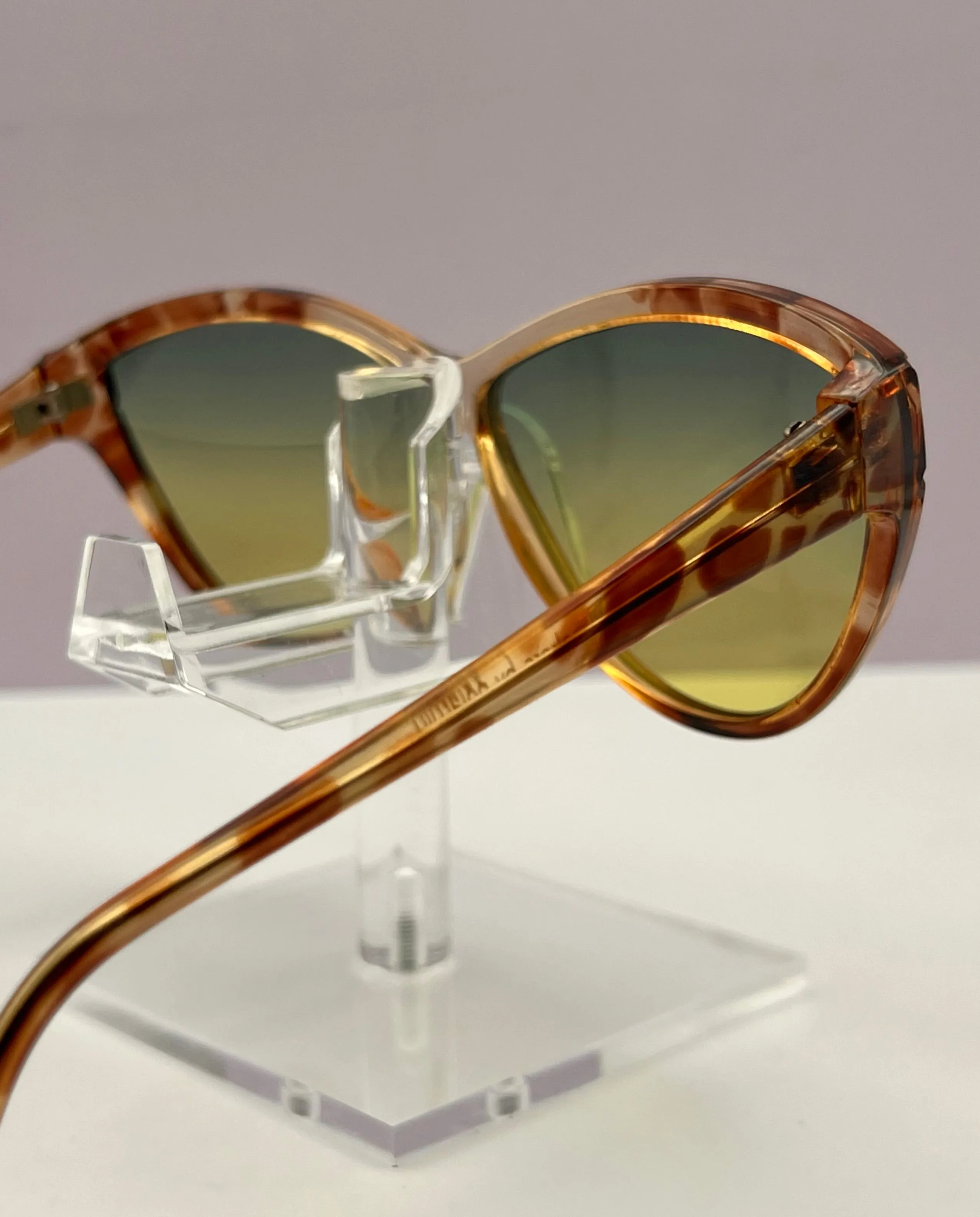 Lookers by Polaroid Sunglasses Upgraded with Brand New Berko’s Designs Custom Gradient Lenses™️