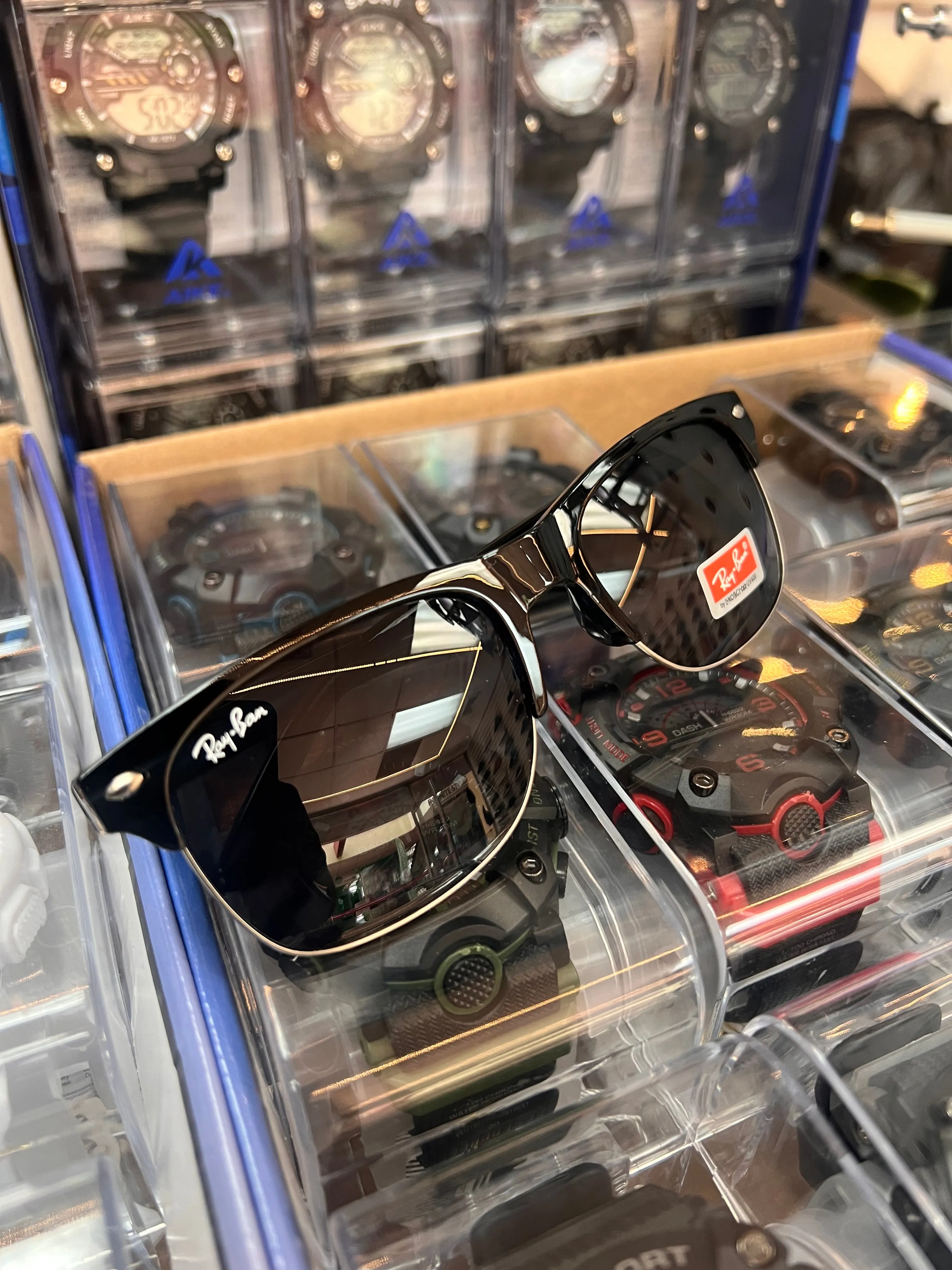 Ray-Ban Classic Wayfarer Sunglasses - Timeless Style with UV Protection