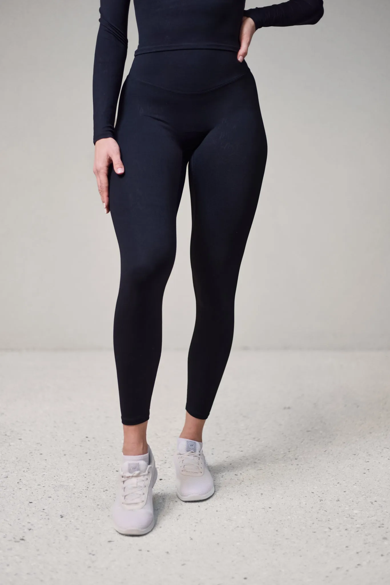 RUBY 2.0. LONG SLEEVE T-SHIRT BLACK